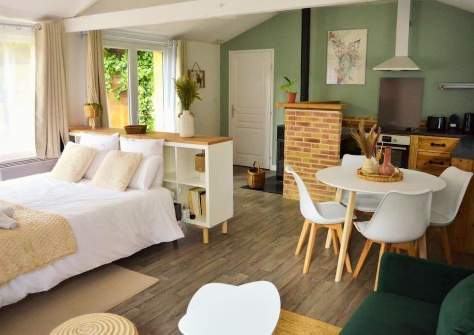Chalet Cosy Au Coeur De La Foret De Broceliande Beignon Экстерьер фото