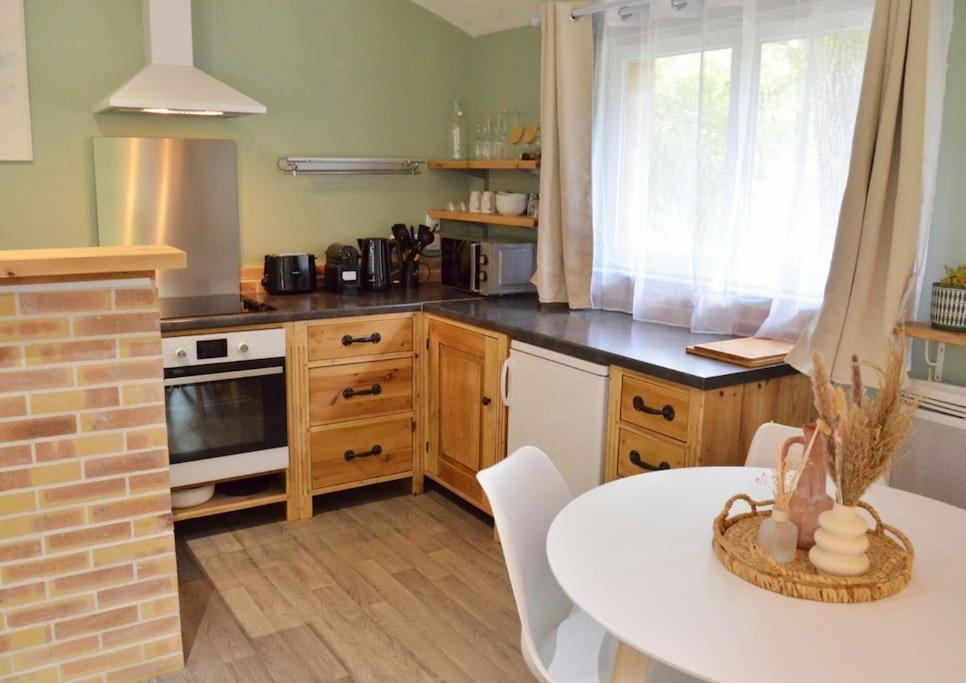 Chalet Cosy Au Coeur De La Foret De Broceliande Beignon Экстерьер фото